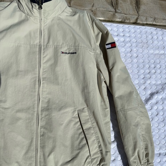 VINTAGE Tommy Hilfiger Jacket Mens Medium Windbreaker Beige/ Cream Full zip - Picture 6 of 11
